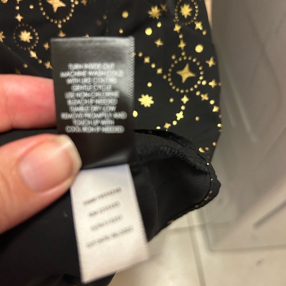 Torrid Black Blouse with Short Sleeves and Speckled Design - Picture 5 of 6